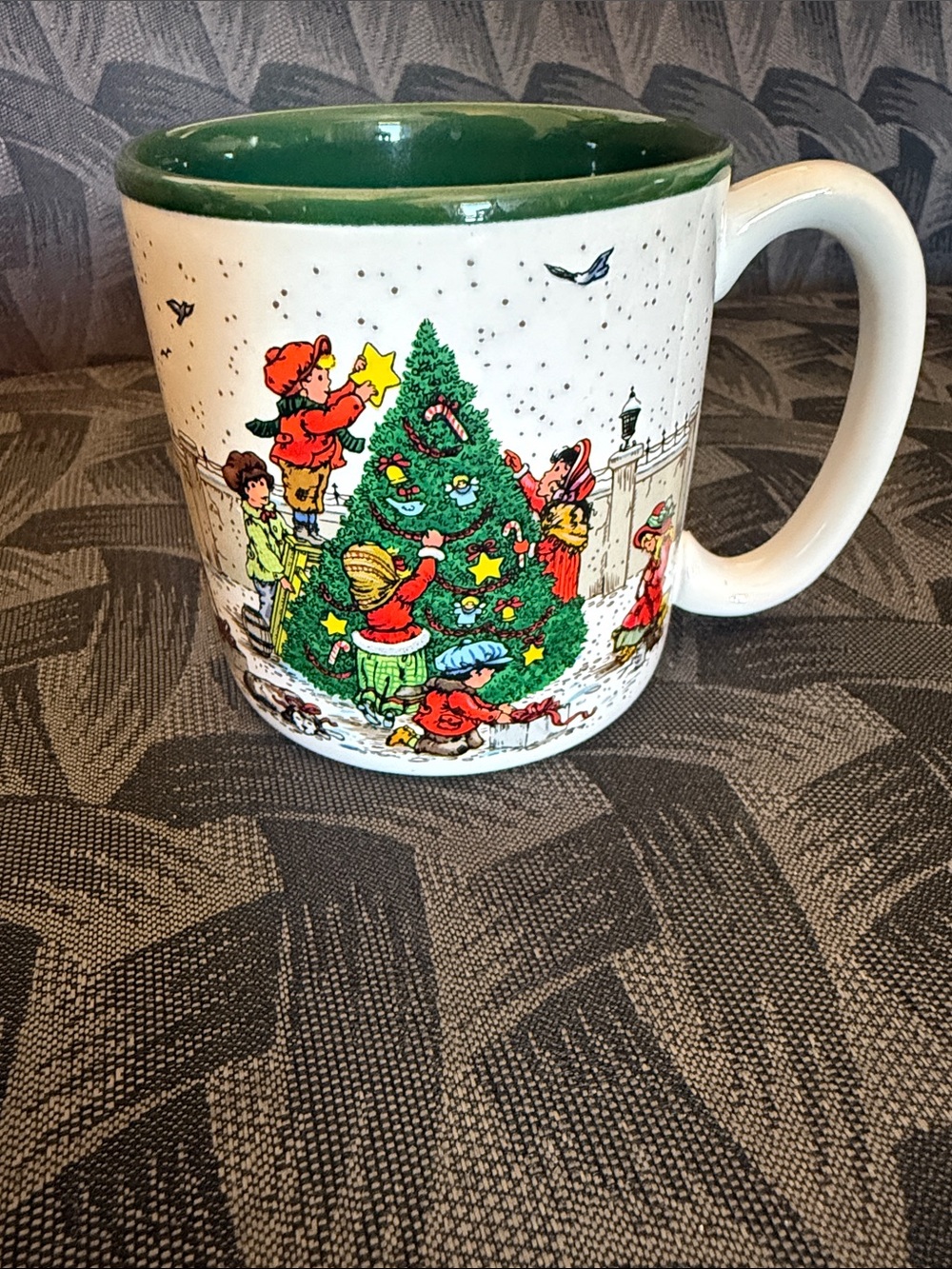 VTG 1989 holiday Christmas, potpourri collectors mug